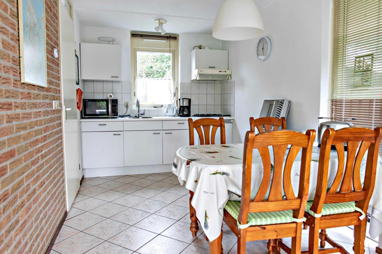 Bungalow 40 Op Recreatiepark De Wielen سينت مارتن المظهر الخارجي الصورة