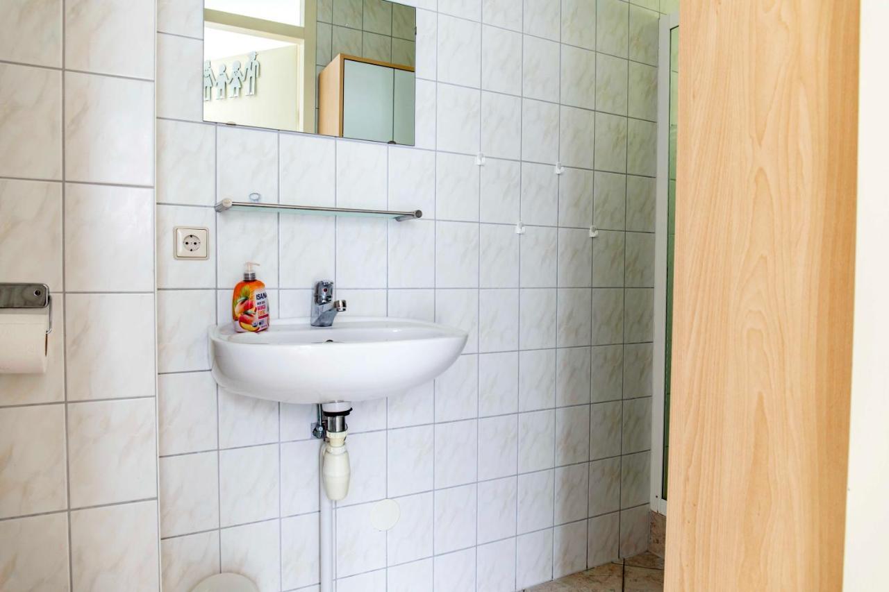 Bungalow 40 Op Recreatiepark De Wielen سينت مارتن المظهر الخارجي الصورة